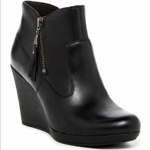 UGG Meredith Wedge Bootie 7.5